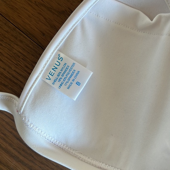 Venus bikini top - Picture 3 of 3